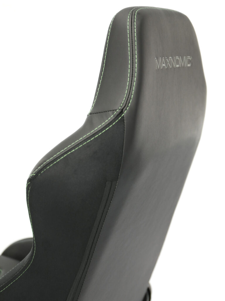 Rear view of the backrest of the Maxnomic® ERGOCEPTOR PRO Alien Green with gray embroidered Maxnomic® logo.