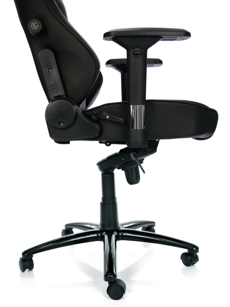 Side view of the Maxnomic® Leader black with rotary knob for integrated lumbar support.