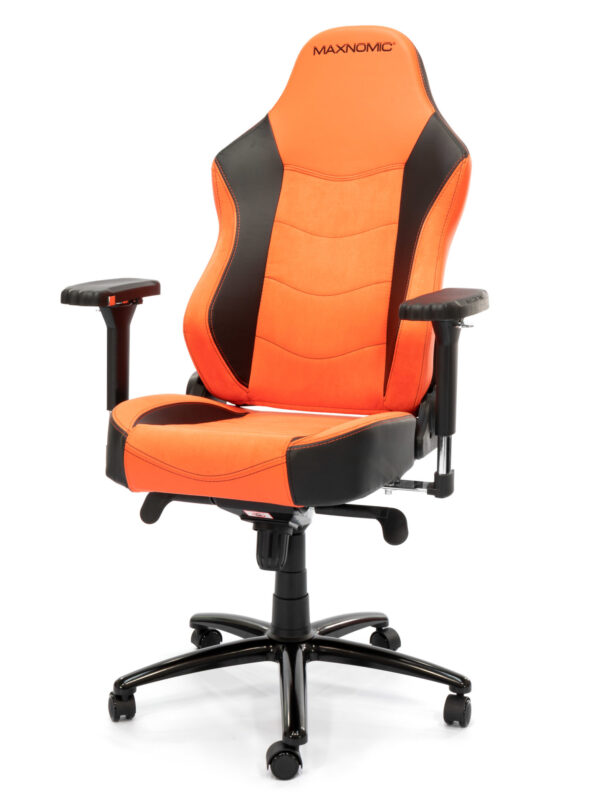 Bürostuhl Modell Maxnomic® Leader Executive Edition in Schwarz. Schwarzer Bürostuhl mit Mikrofaser- und Kunstlederbezug und integrierter Lordosenstütze, leicht nach links gedreht.