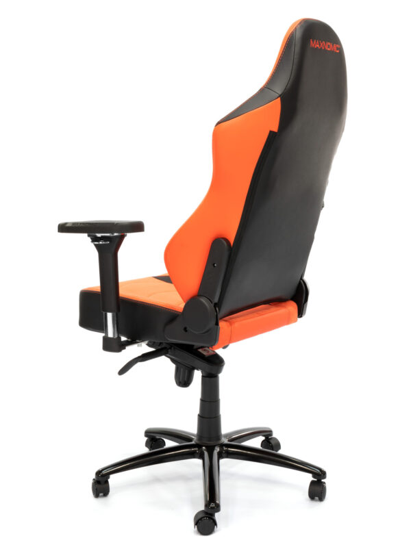 Schrägrückansicht des Maxnomic® Leader Executive Edition Orange nach links gedreht.