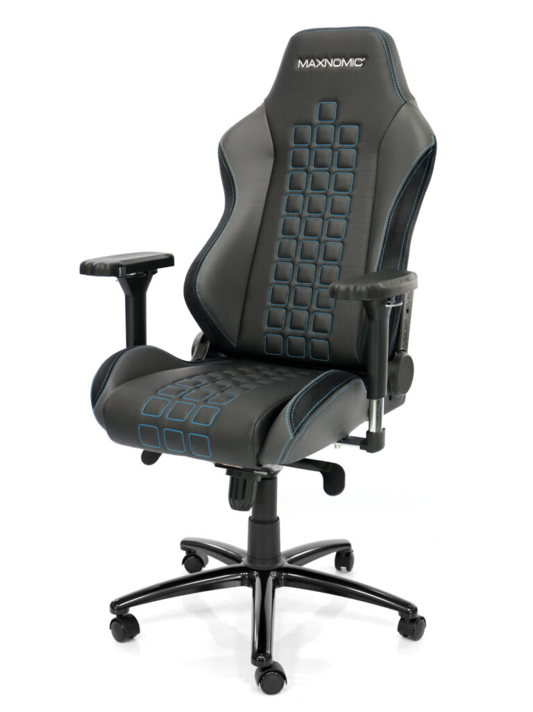 eSports chair model QUADCEPTOR Pro from Maxnomic® in Brilliant Blue. A black office chair with square blue stitching, turned slightly to the left.
