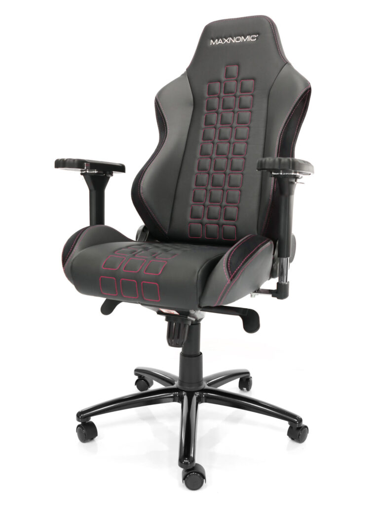 eSports chair model QUADCEPTOR Pro from Maxnomic® in Rasberry Red. A black office chair with square stitching, red seams and design-protected Maxnomic® 4D armrests.